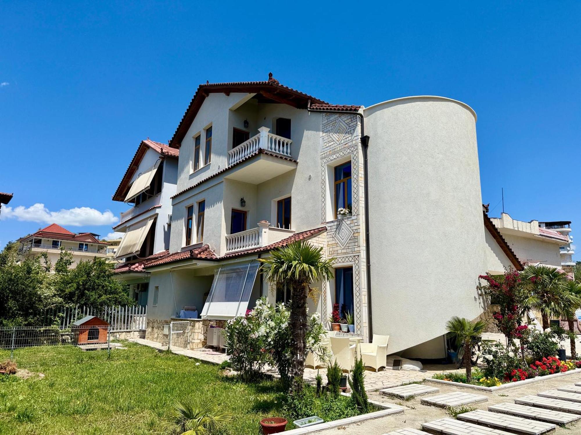 Villa Ida Apartments Vlore Exterior photo